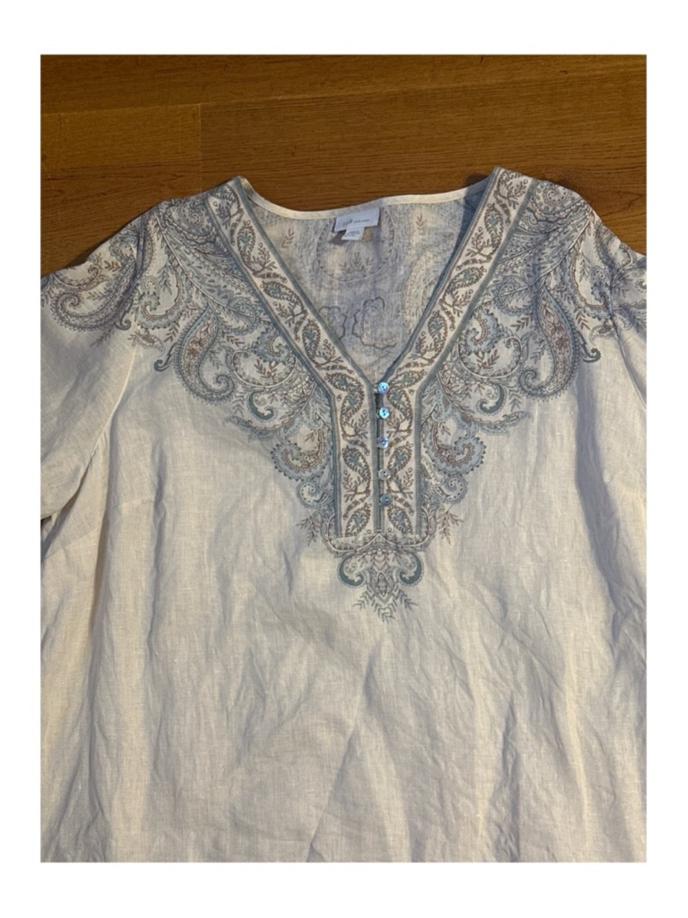 J.Jill 100% LinenEmbroidered V-Neck Cream Tunic Top with Paisley Trim